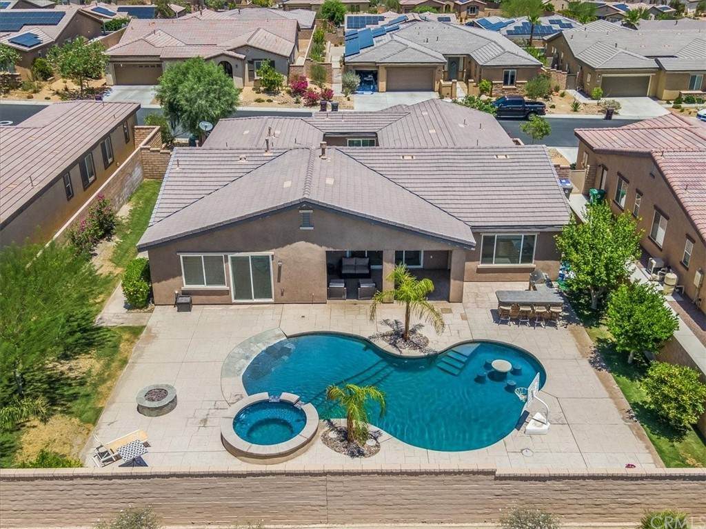 73685 Vermeer Way - Photo 1