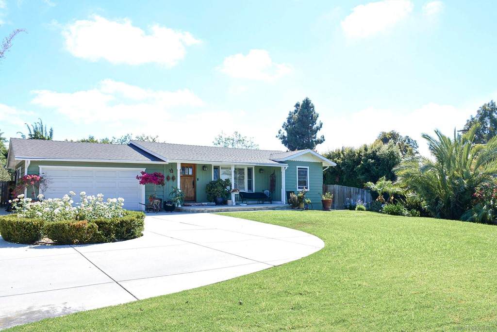 529 Seaview Pl - Photo 1