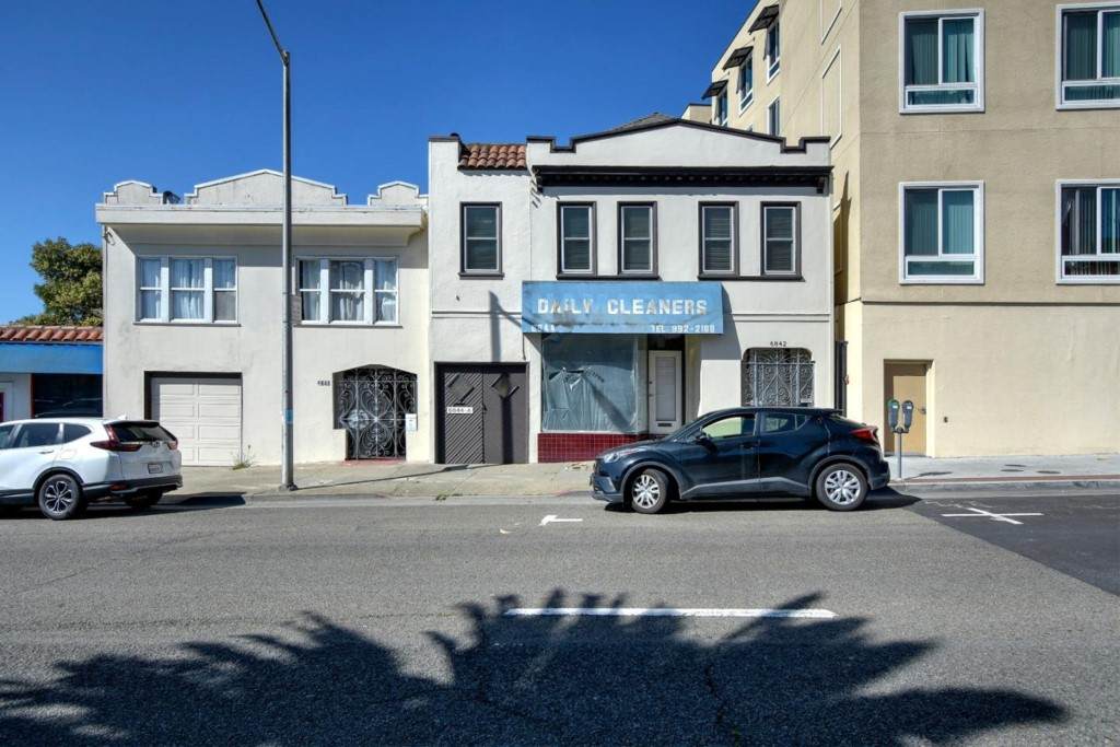 6842 Mission Street - Photo 1