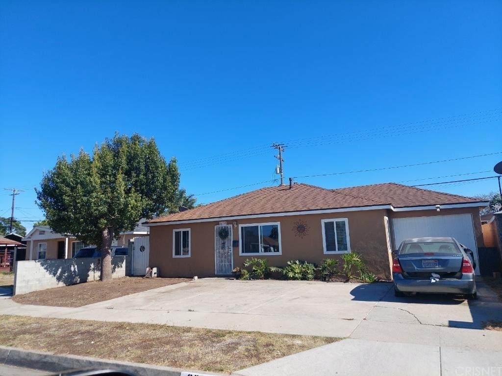 22728 Fries Avenue - Photo 1