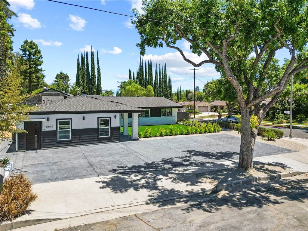 5540 Franrivers Avenue - Photo 1