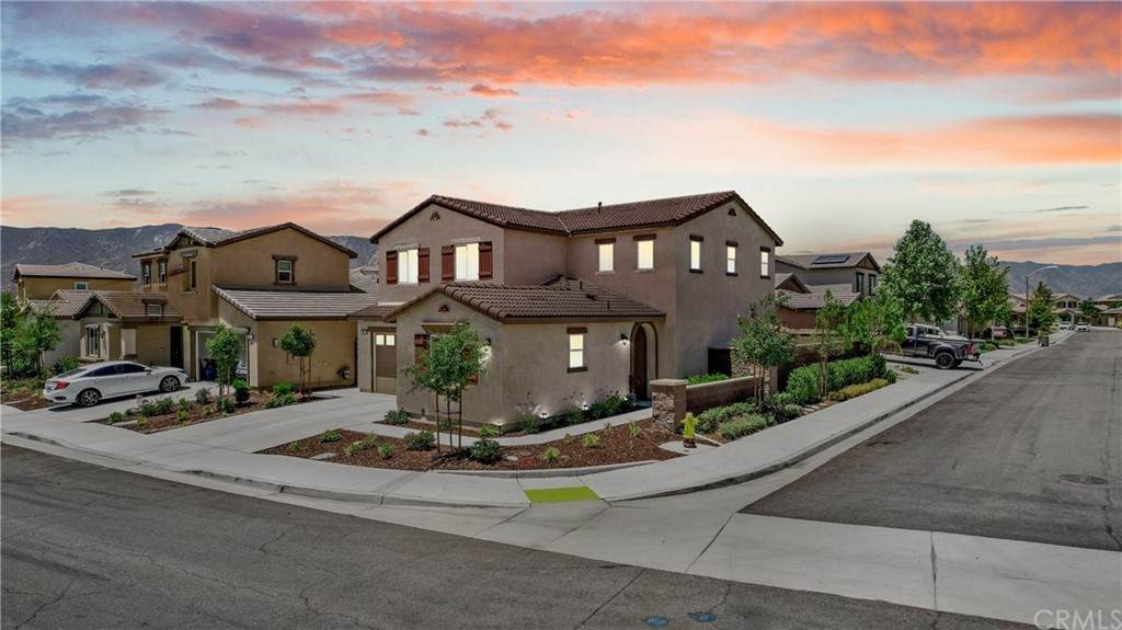 29325 Linden Pl. - Photo 1