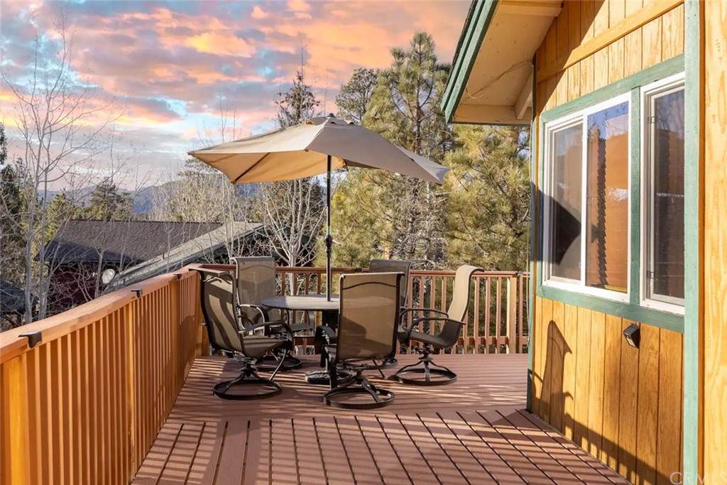 40043 Hillcrest Drive - Photo 1