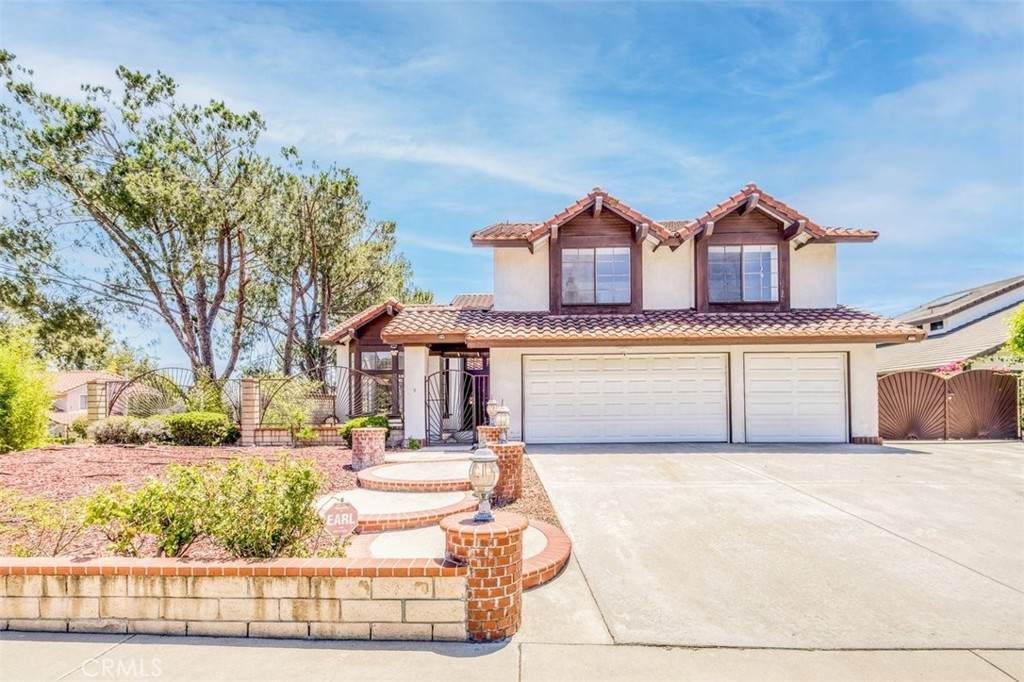 2600 Legend Lane - Photo 1