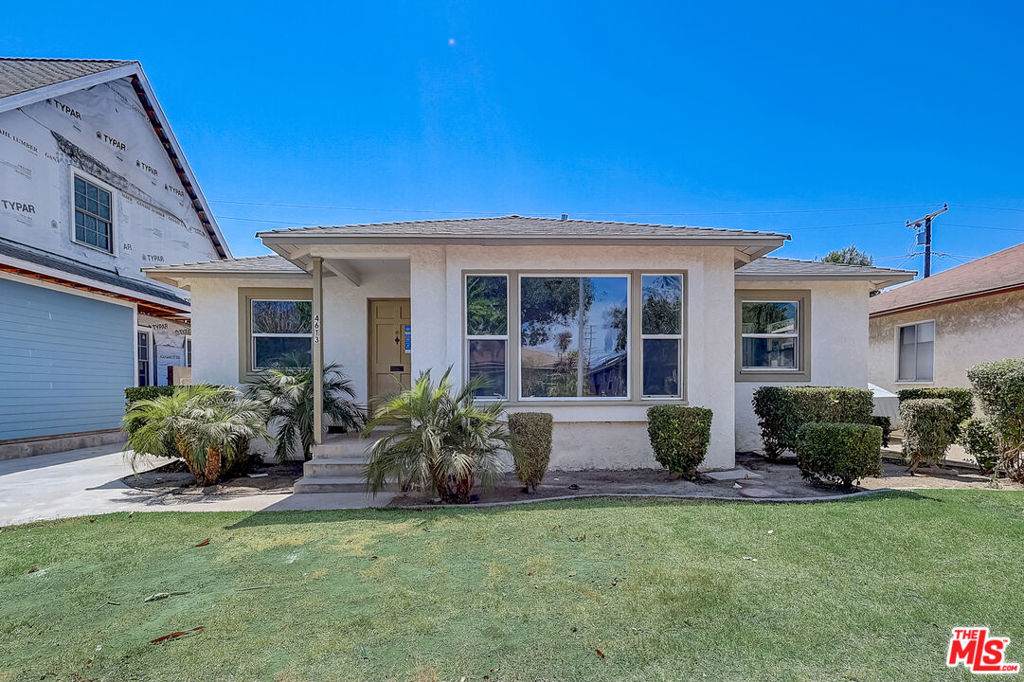 4613 Dunrobin Avenue - Photo 1