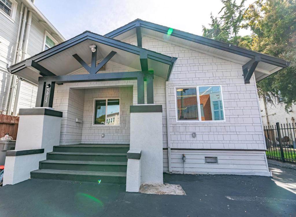 5015 Bancroft Avenue - Photo 1