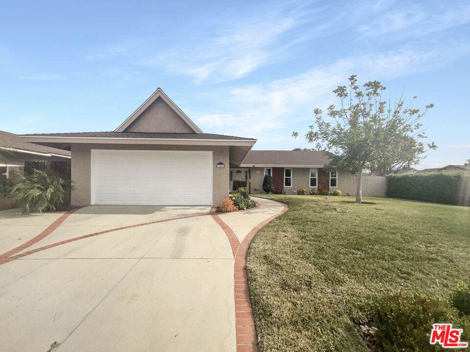 704 Hatfield Avenue - Photo 1