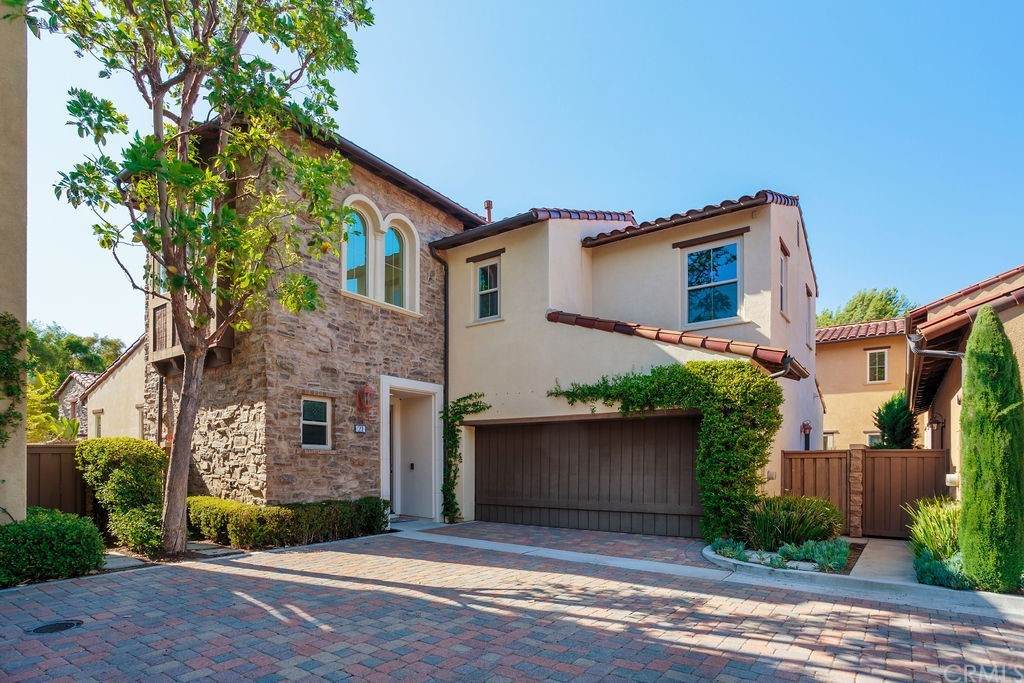 21 Shade Tree - Photo 1