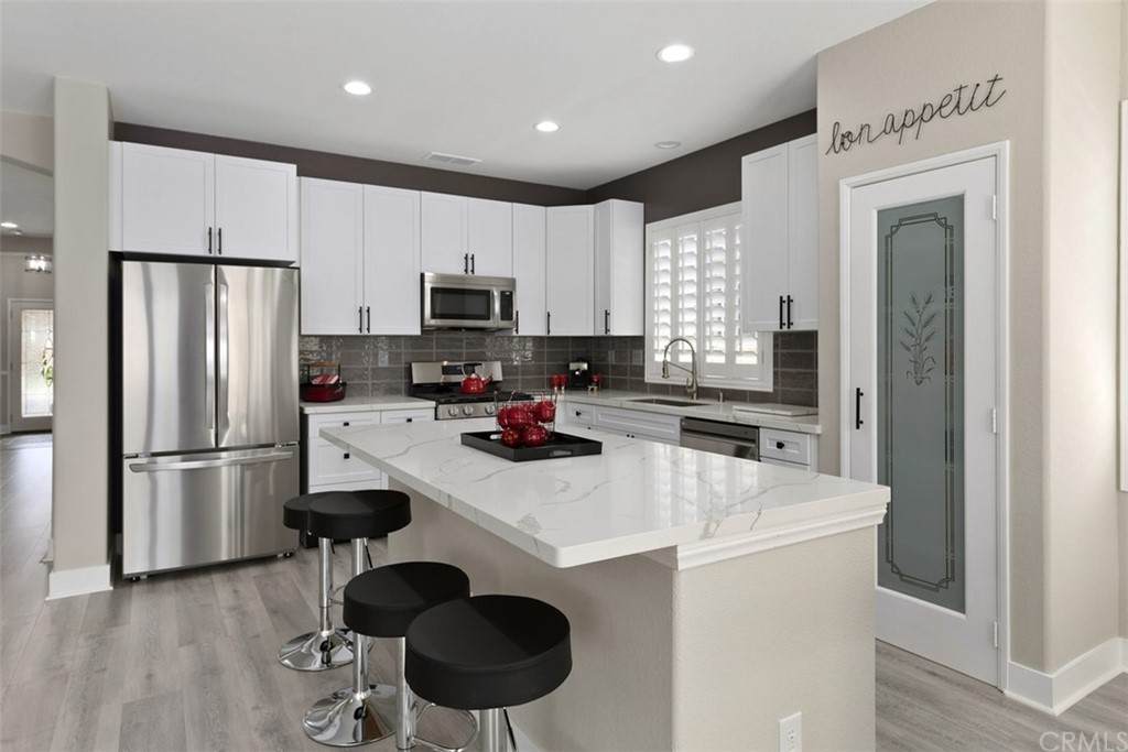 28278 Hearthside Drive - Photo 1