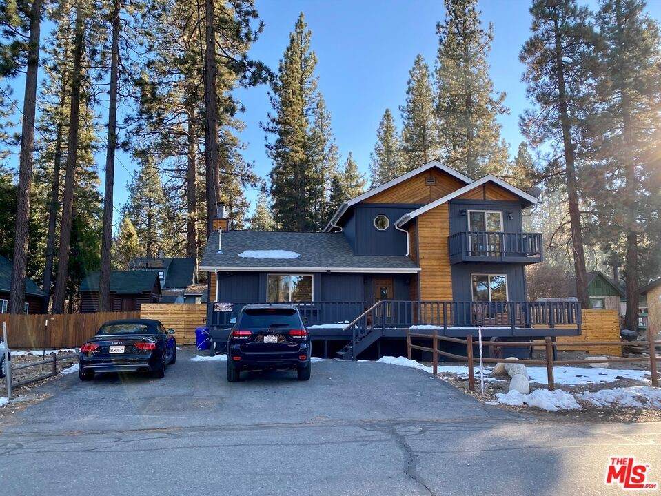 42621 Falcon Avenue - Photo 1