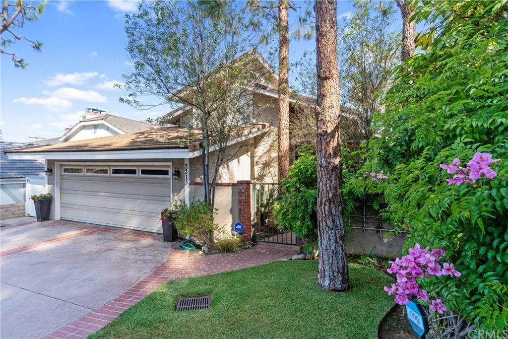 2213 Valley Drive - Photo 1