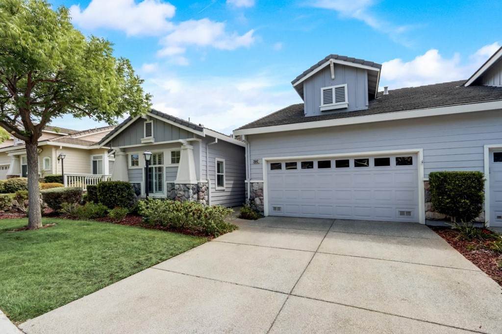 2062 Folle Blanche Drive - Photo 1