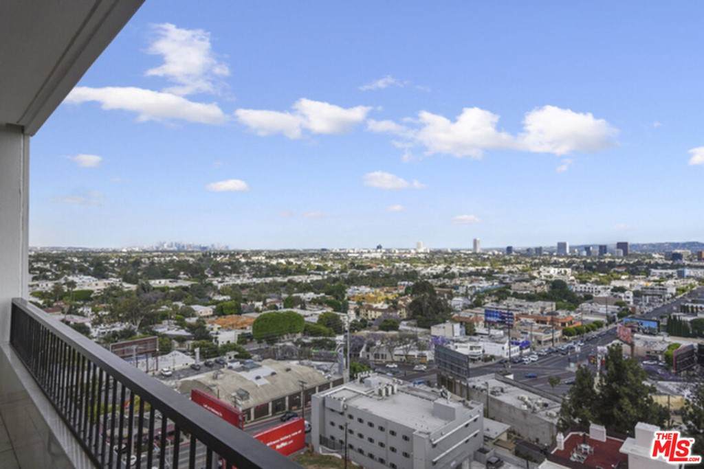 1100 Alta Loma Road - Photo 1