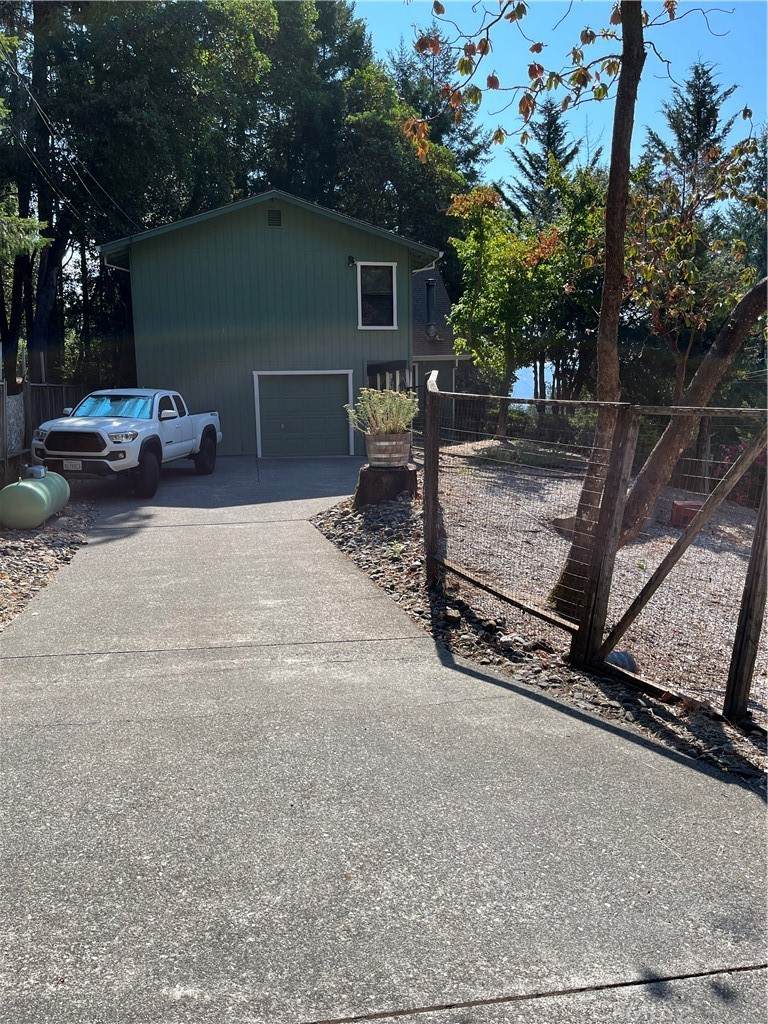 24019 Azalea Street - Photo 1