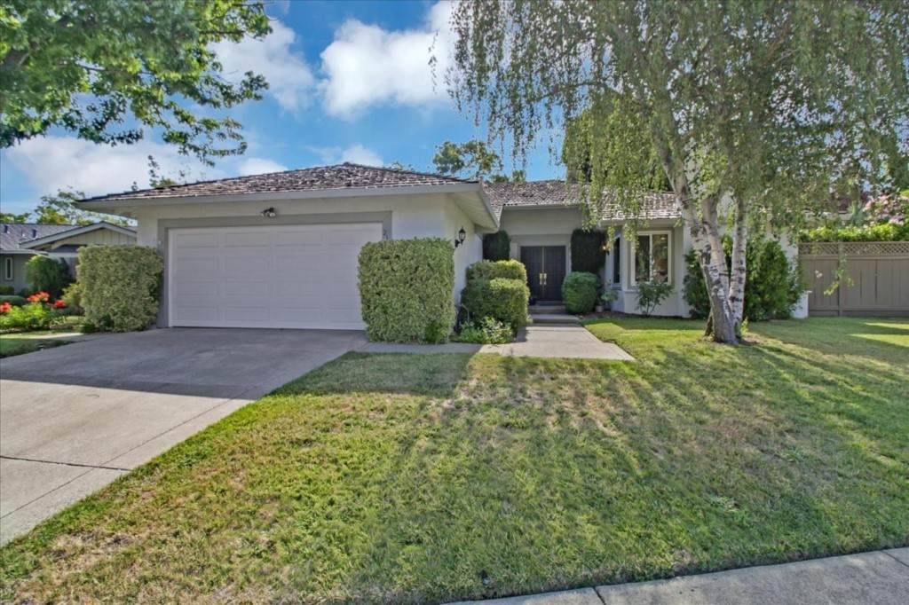 216 Berkshire Court - Photo 1