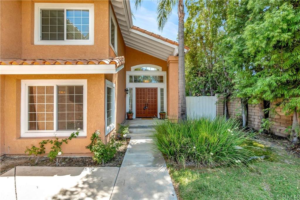 5300 Stonehaven Drive - Photo 1
