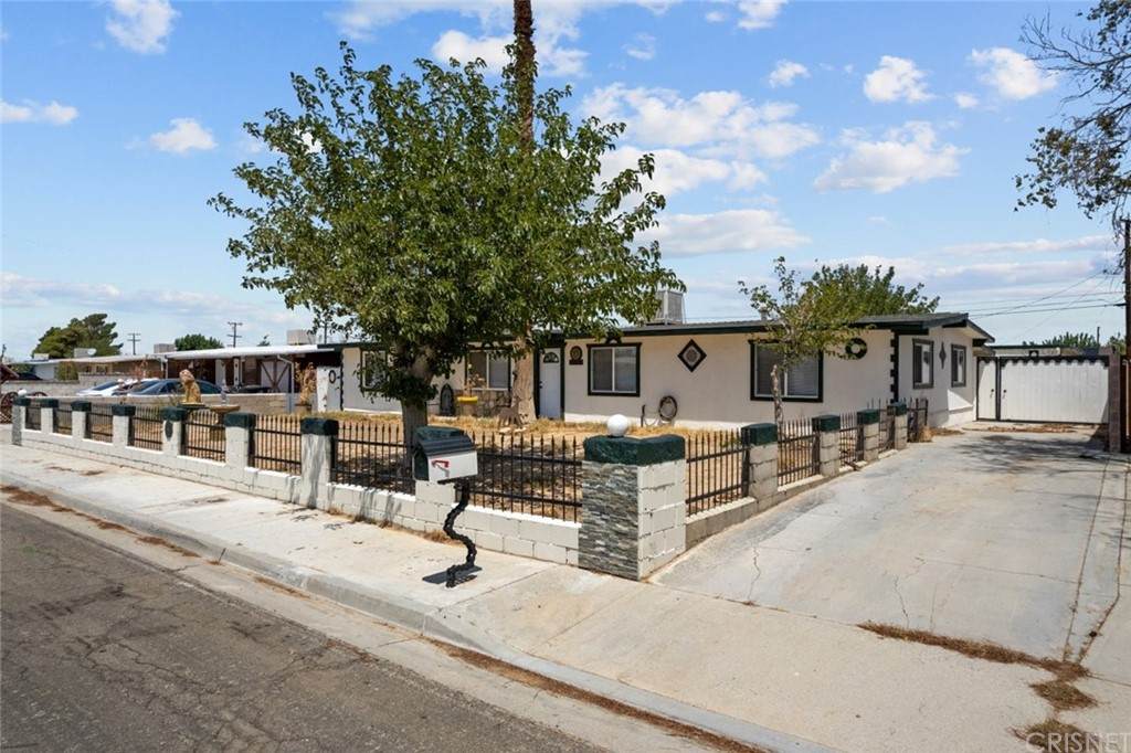 24223 Chaparral Avenue - Photo 1