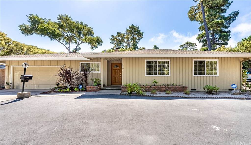 2907 Colton Road - Photo 1