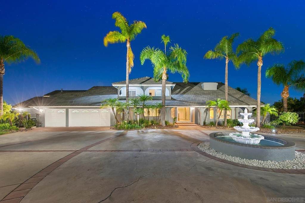 1071 Australia St - Photo 1