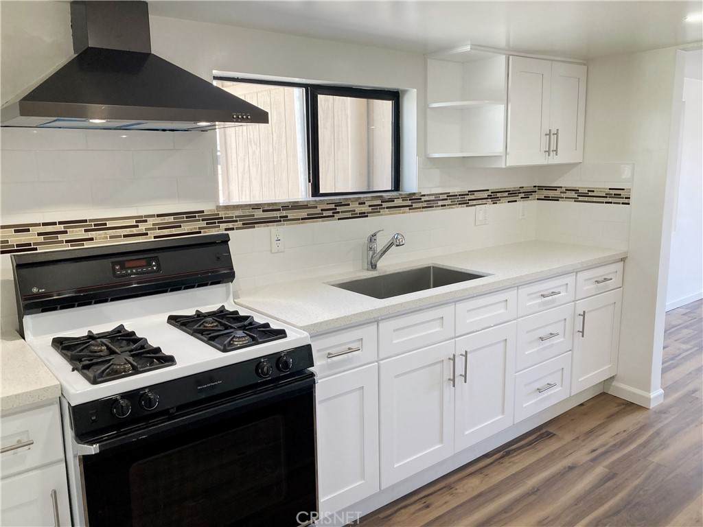 221 Glendale - Photo 1