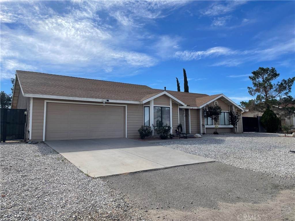 13583 Mount Ranier Way - Photo 1