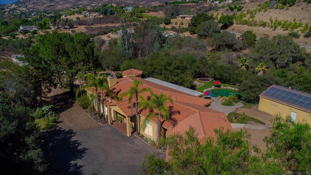 29433 Lilac Rd - Photo 1