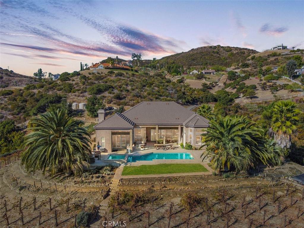 21121 Via Los Laureles - Photo 1