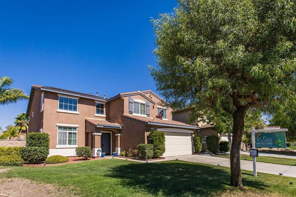 31876 Rosales Avenue - Photo 1