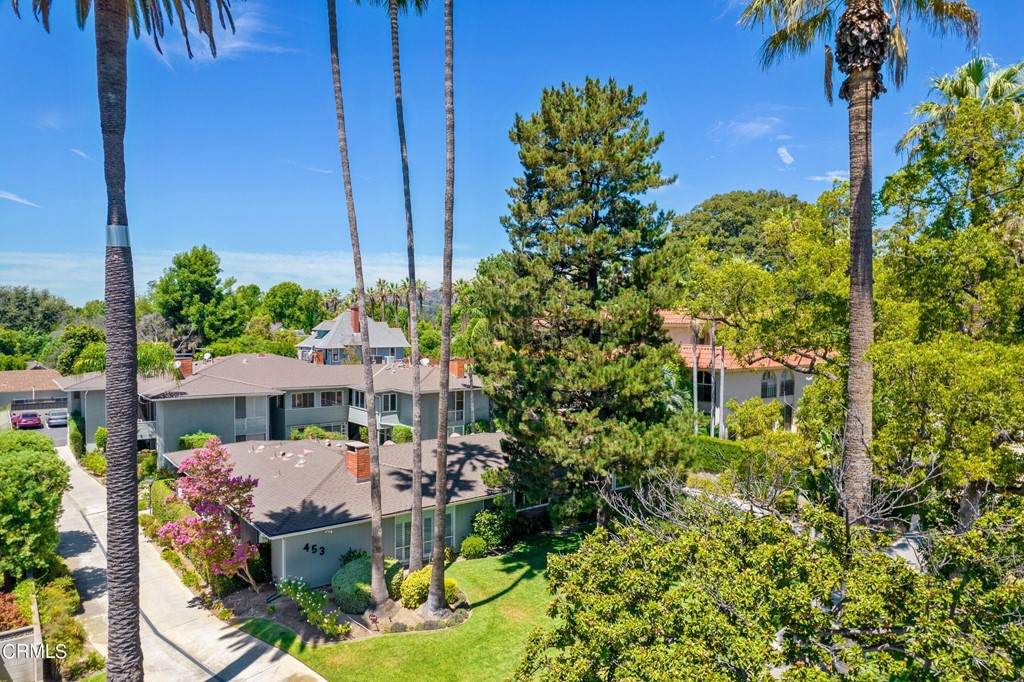 453 Orange Grove Boulevard - Photo 1