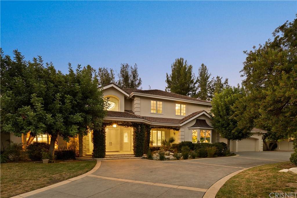 4019 Hunt Club Court - Photo 1