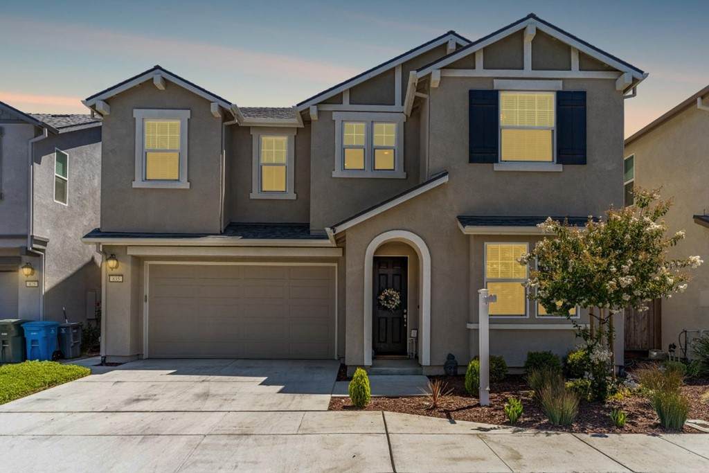 835 Brennan Way - Photo 1