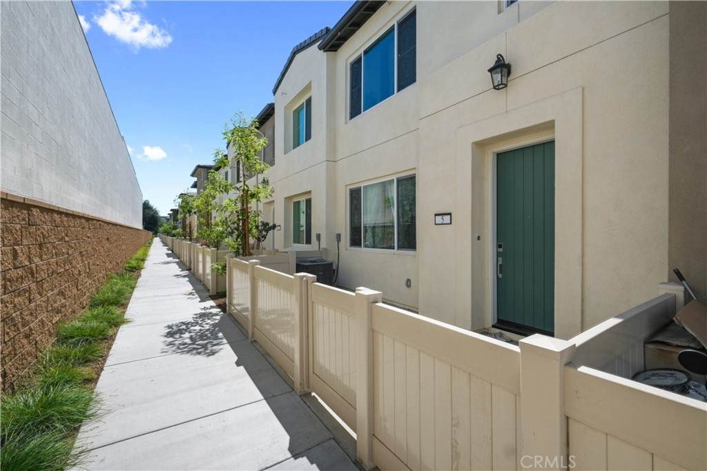 5 Aria Street - Photo 1