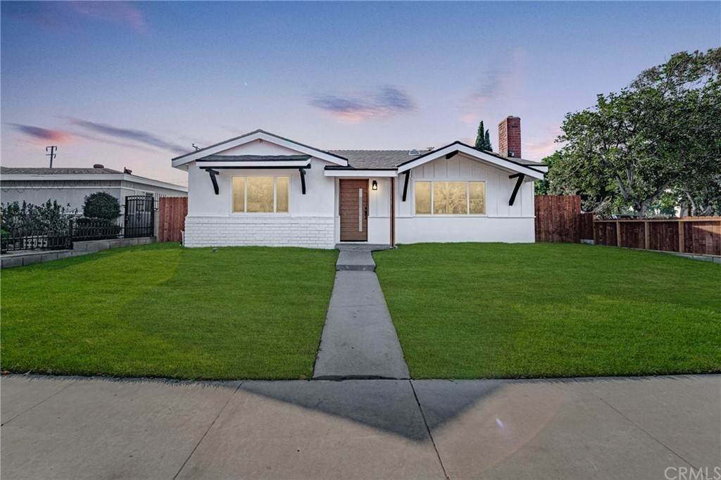 704 Lincoln Avenue - Photo 1