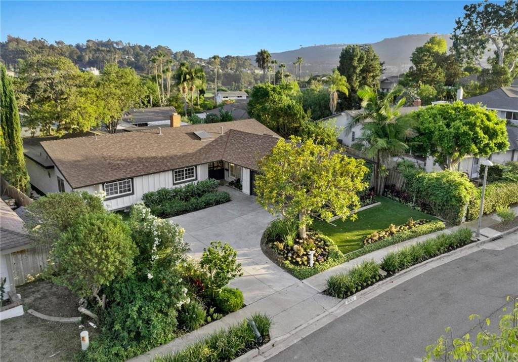 30322 Benecia Avenue - Photo 1