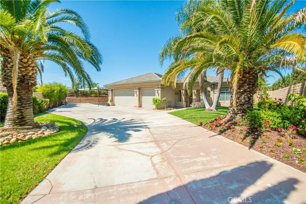 502 Tygar Way - Photo 1