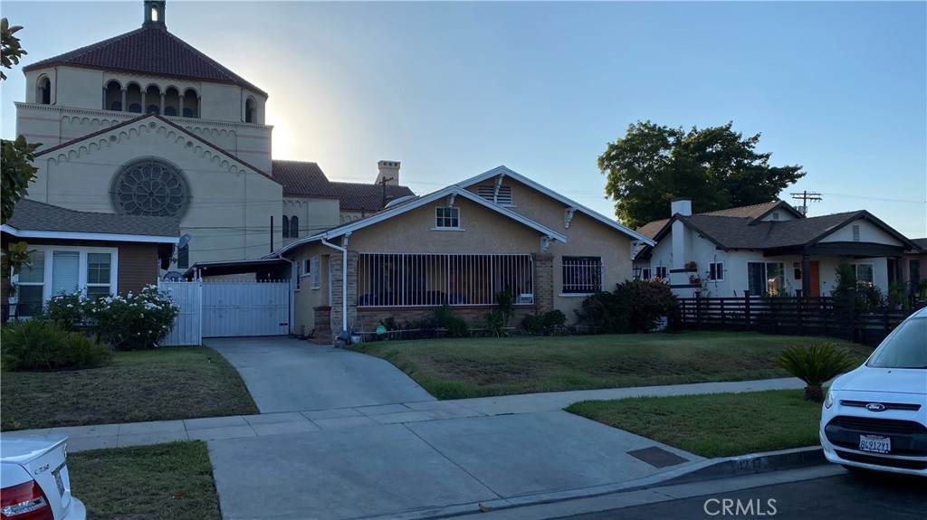 4247 Kenwood Avenue - Photo 1
