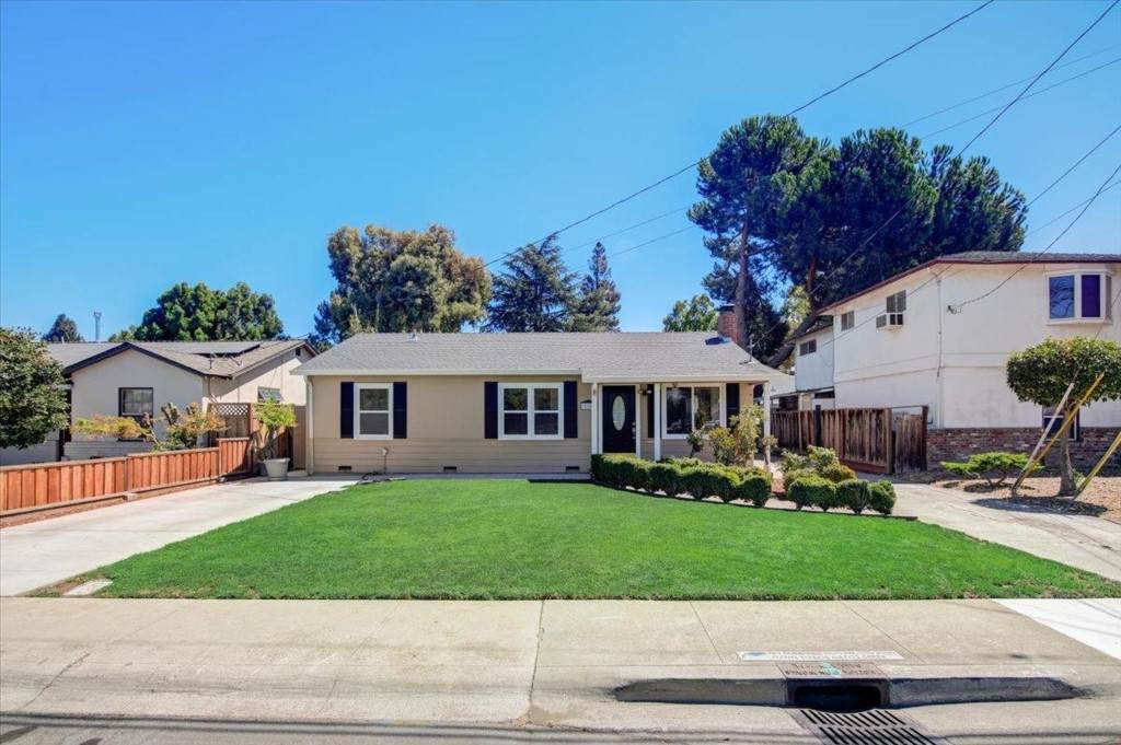 850 Sherman Oaks Drive - Photo 1