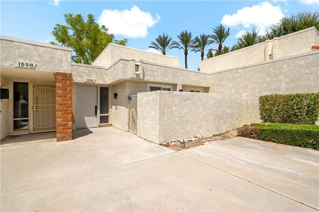 1596 Augusta Plaza Circle - Photo 1