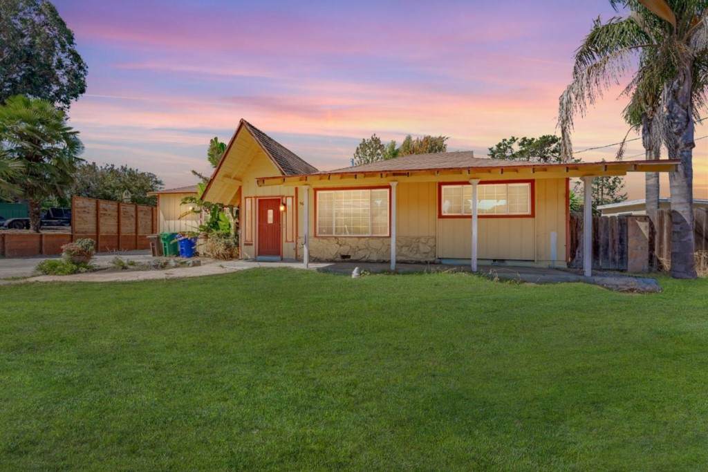 969 Kelvin Road - Photo 1