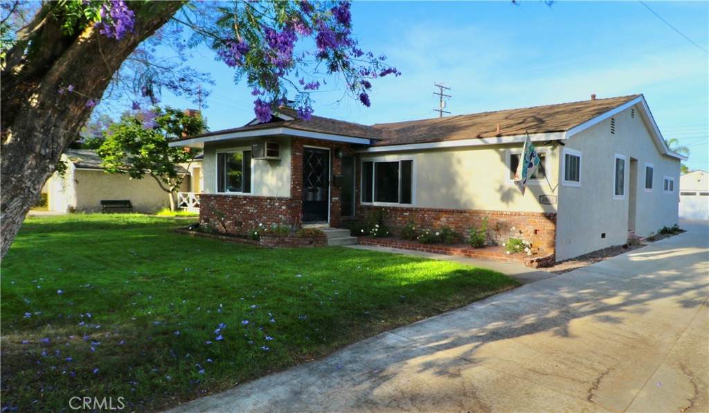3864 Albury Avenue - Photo 1
