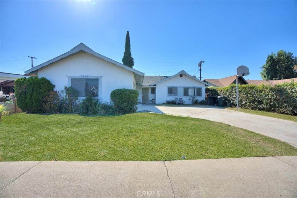 1414 Sunkist Avenue - Photo 1