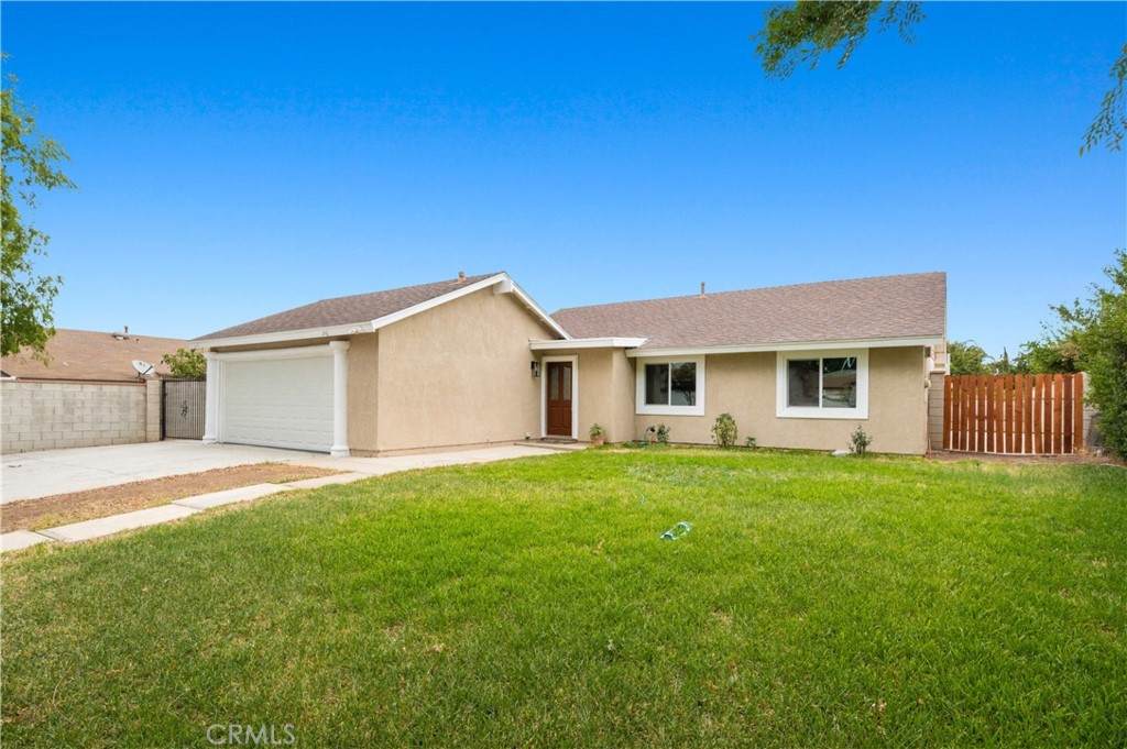 6920 Crest Avenue - Photo 1