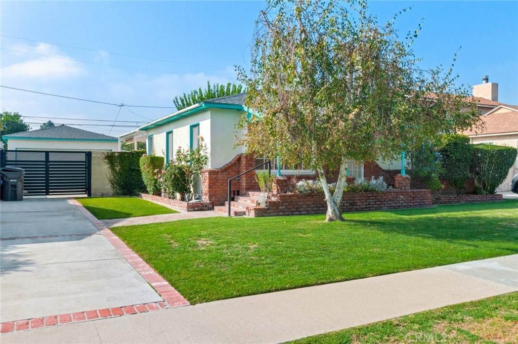 5836 Parapet Street - Photo 1