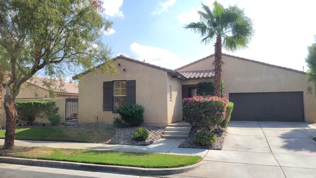 47780 Silverberry Street - Photo 1
