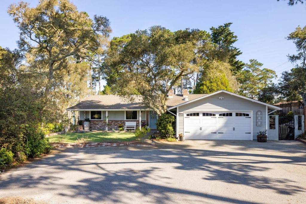 3739 Raymond Way - Photo 1