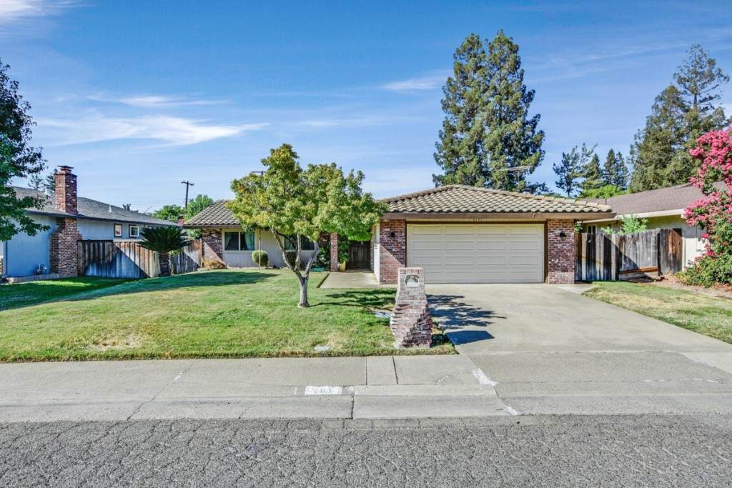 5151 Boyd Drive - Photo 1