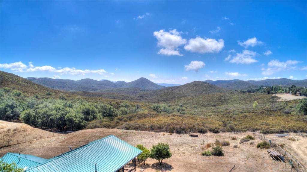 11081 Fox Springs Road - Photo 1