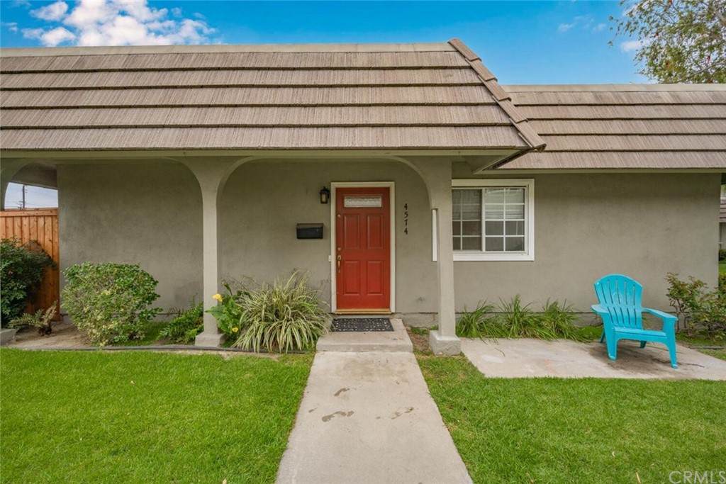 4574 Larwin Avenue - Photo 1