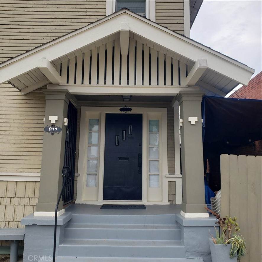 811 Lime Avenue - Photo 1