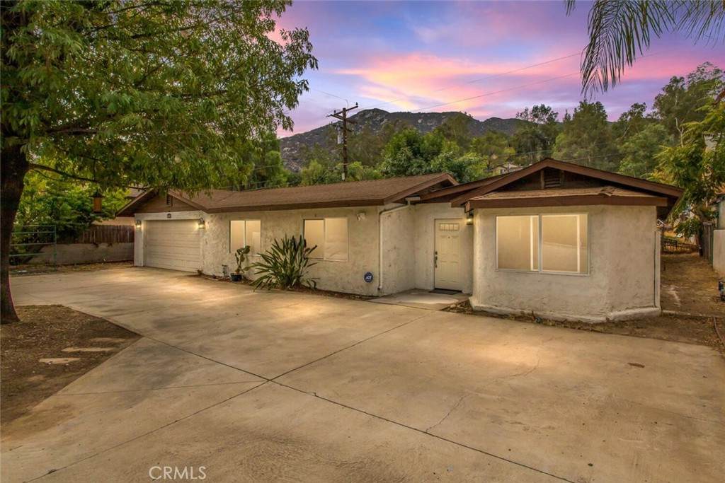 17635 Hayes Avenue - Photo 1